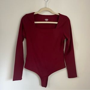 24.Square Neck Burgundy Longsleeve Stretchy Layering Bodysuit Womens Size Medium